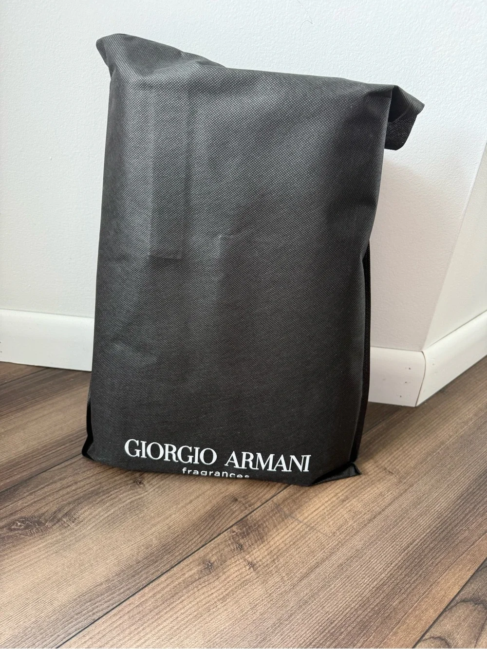Giorgio Armani Large size dark Navy Travel Duffle Bag weekender bag - new packag